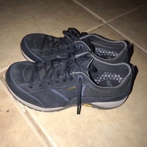 Dansko lightly worn shoes!